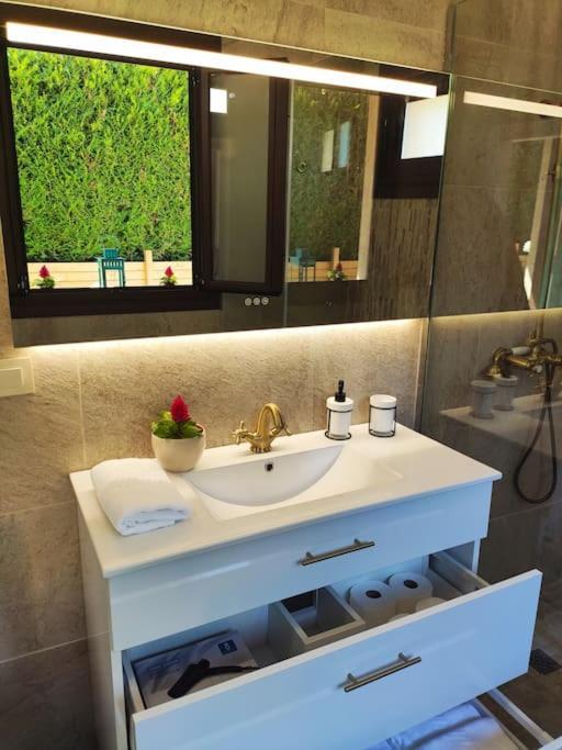 Casa Nueva De Vigo Rural Mos Con Jacuzzi Y Chimenea Para Escapada Romantica Kültér fotó